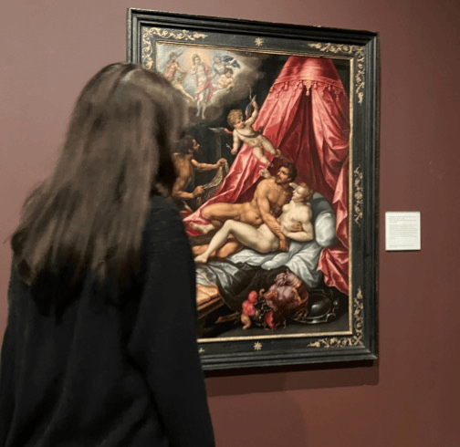Art History Club Co-President junior Josilynn Hart wanders through the MFA galleries after a lecture on feminist artwork. 

