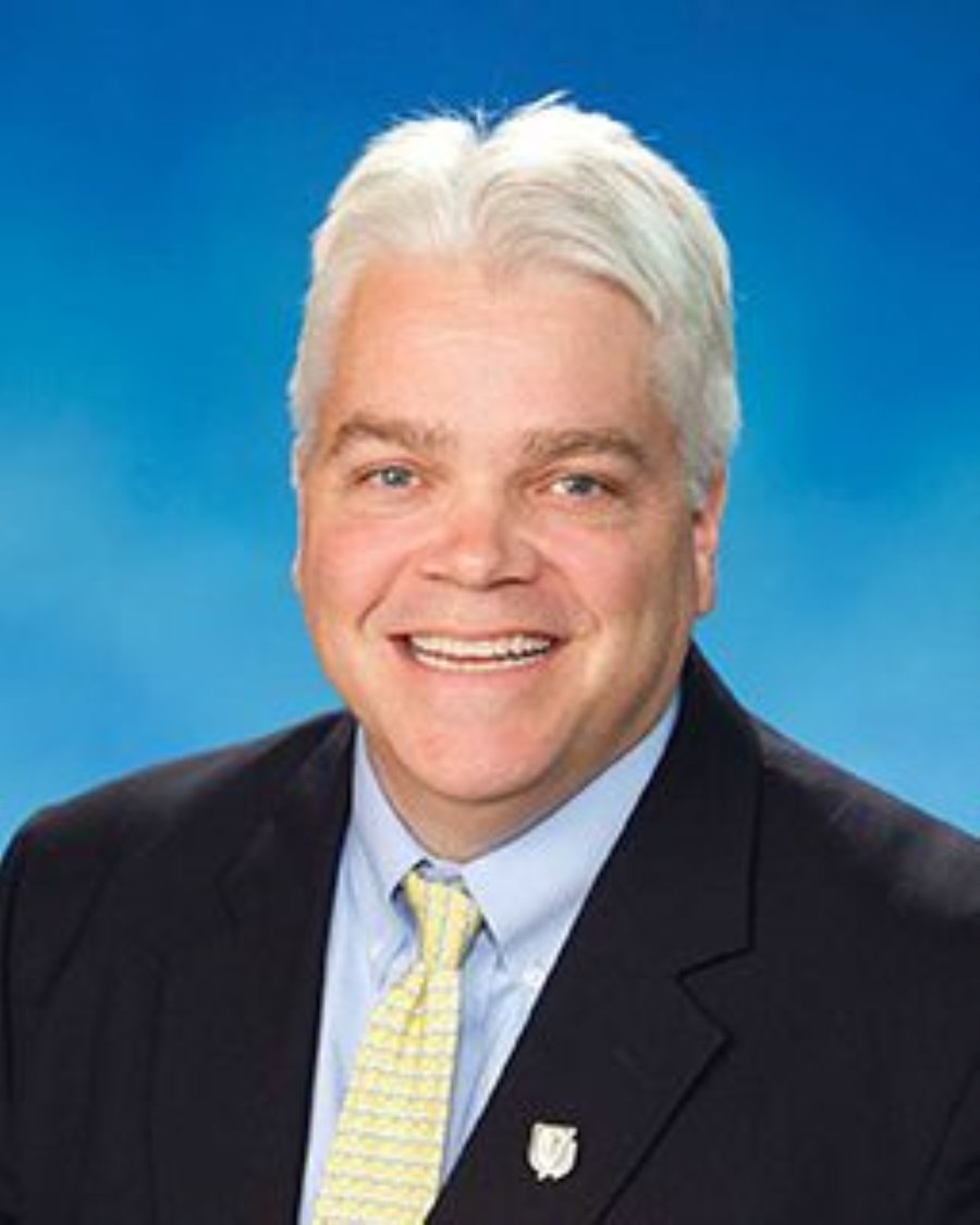 Head of Upper School Erich Schneider's staff photo. Courtesy of Shorecrest.org